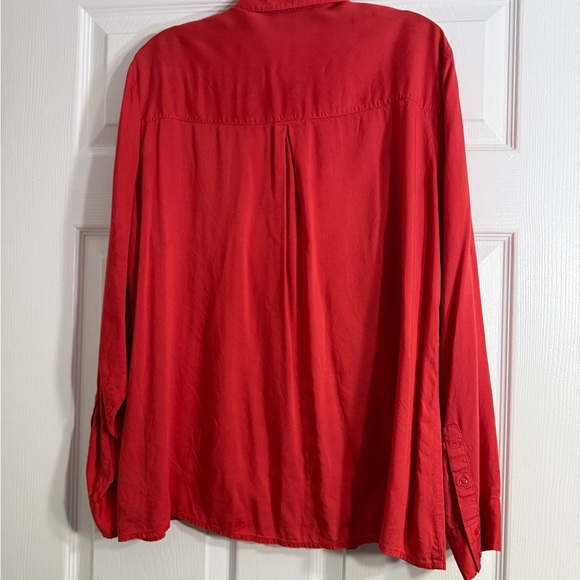 Red Button-Front Shirt - Express - Picture 5 of 5